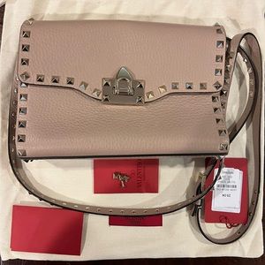 Valentino Garavani Rockstud Medium Shoulder Bag